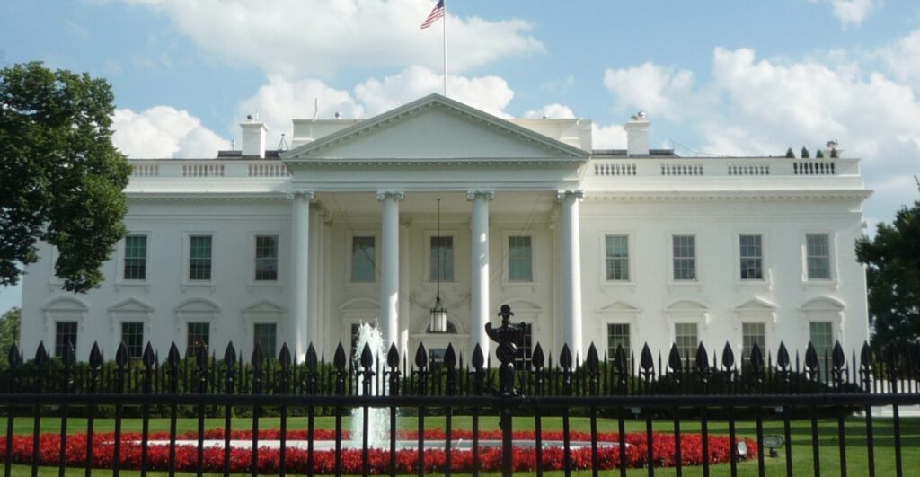 Plus Ultra White House